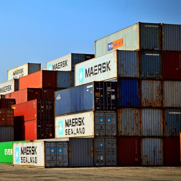 pexels-chanaka-906494